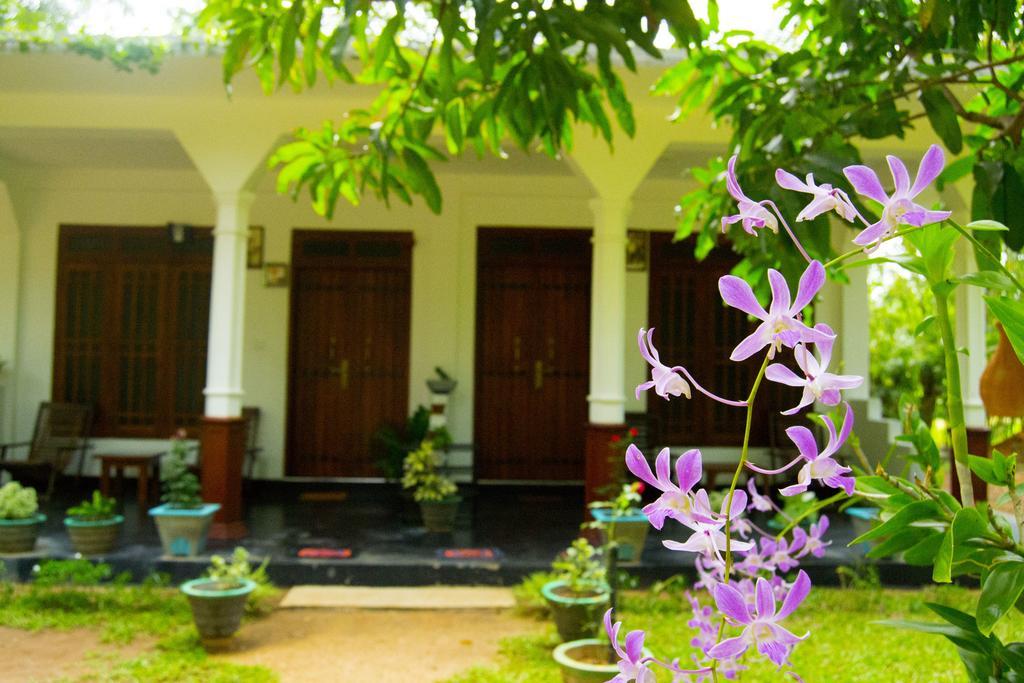 Sigiriya Flower Guest Экстерьер фото
