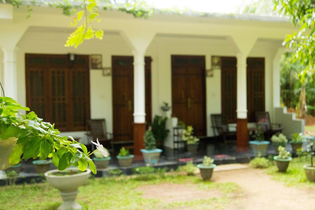 Sigiriya Flower Guest Экстерьер фото